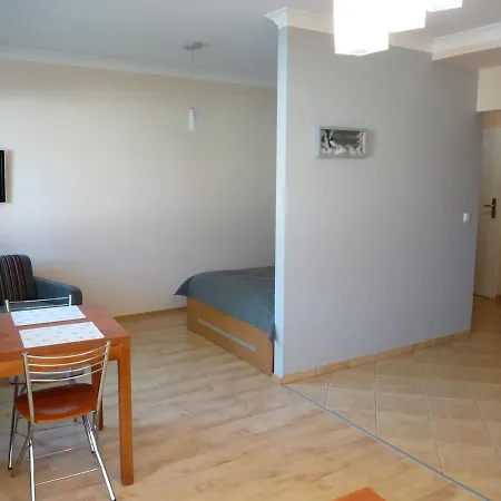 Apartament Pod Skrzydlami-kolobrzeg-plaza W 5 Min شقة كولوبرزيغ